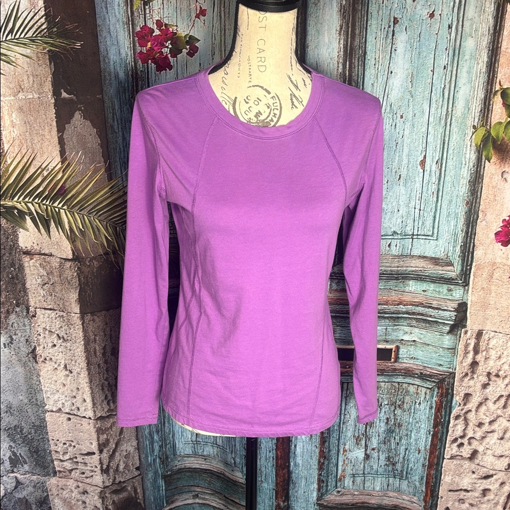 Tek Gear purple long sleeve Tshirt, size small, good condition